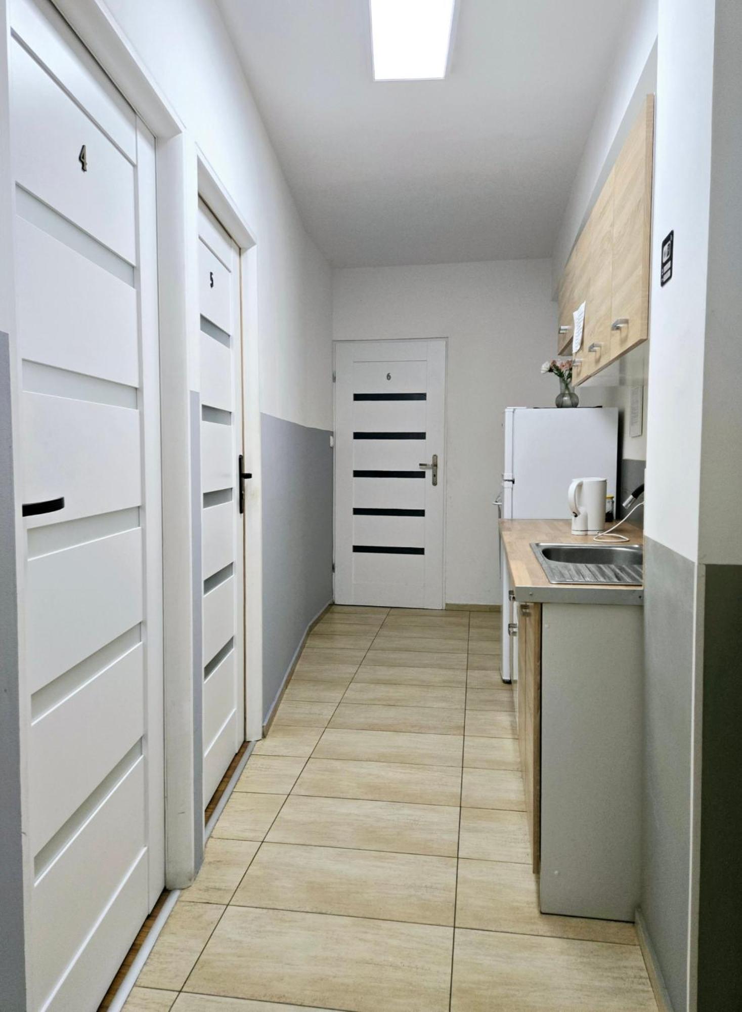 Rent Ursynow Hostel *